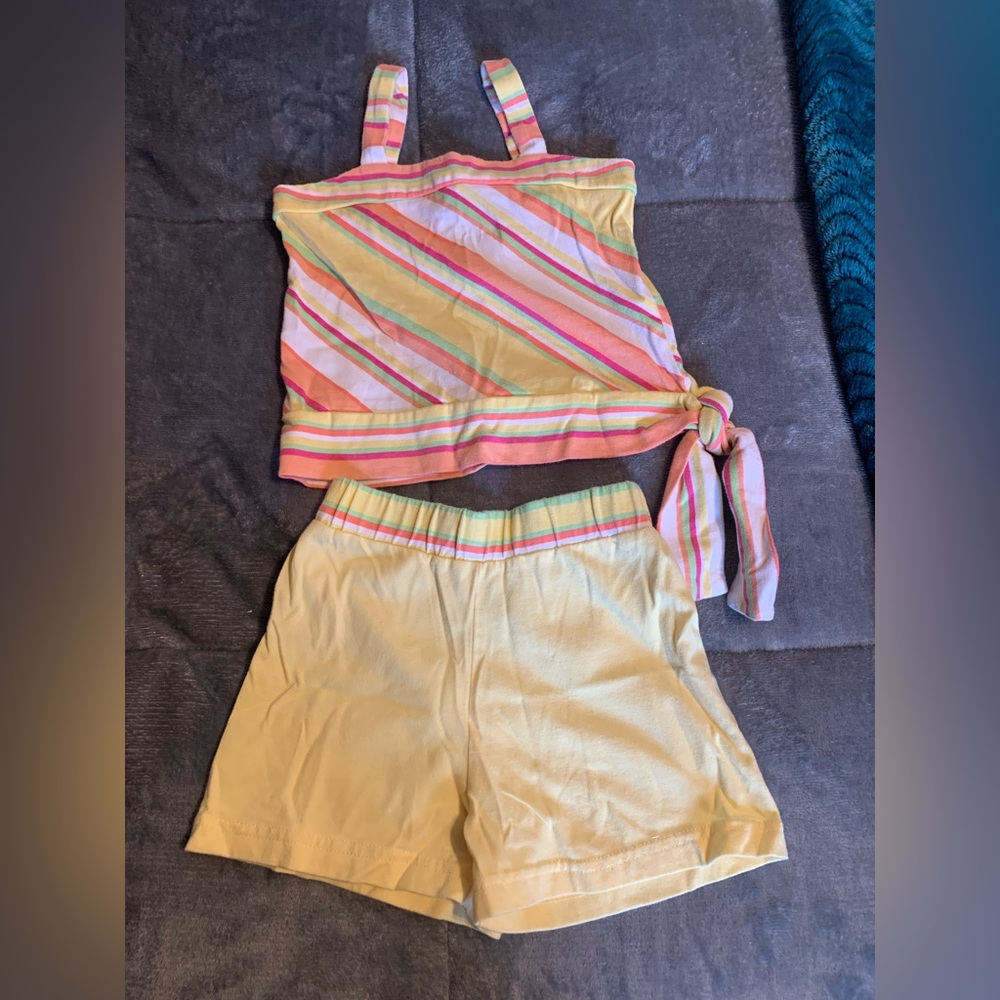 Chloe’s Closet Shorts/Tank Set